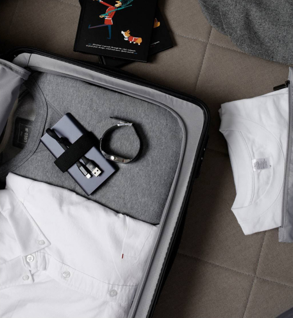 Чемодан RunMi 90 Fun SevЧемодан RunMi 90 Fun Seven Bar Business Suitcase 28’’ – удобный и вместительный чемодан объемом 100 литров