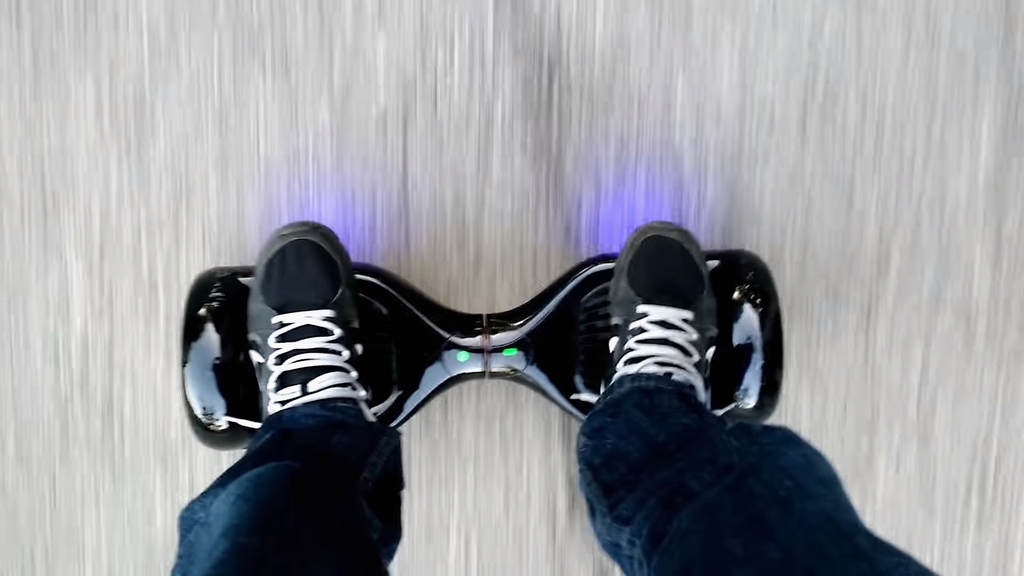 скутер поворачивать