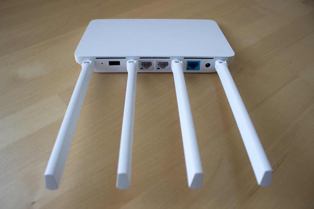 Wi-Fi роутер Xiaomi Mi Wi-Fi Router 3A - 4 внешние антенны