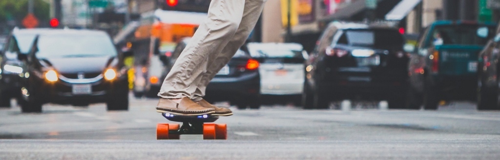 электроскейт в городе