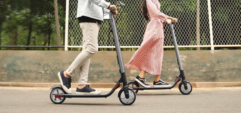 Ninebot by Segway KickScooter Es2 – электросамокат с запасом хода 25 километров и максимальной скоростью 25 километров в час