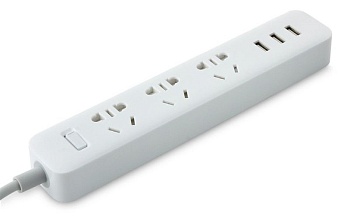 Удлинитель с 3 розетками и3 USB-выходами Xiaomi Mi Power Strip 3 Sockets (XMCXB01QM) White