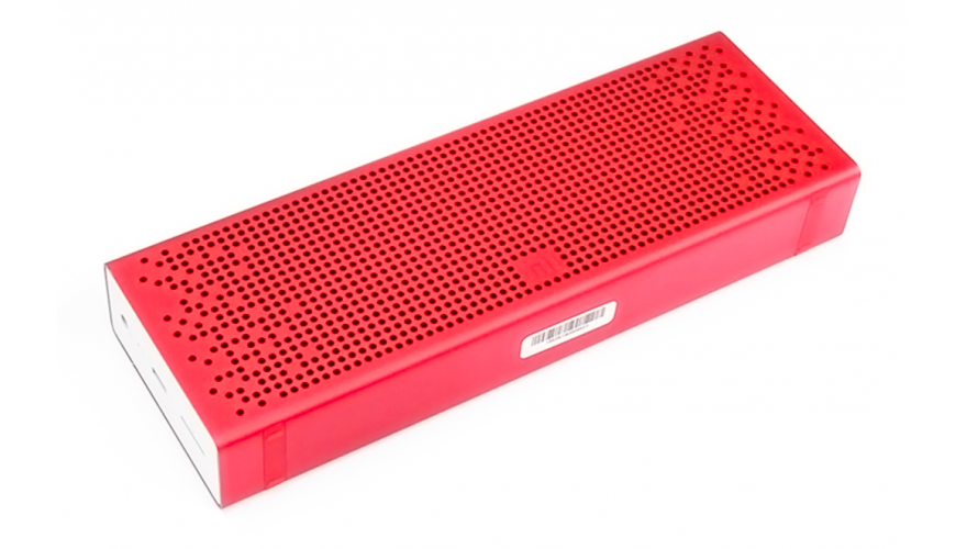 Компактная и мощная портативная колонка Xiaomi Mi Bluetooth Speaker Red
